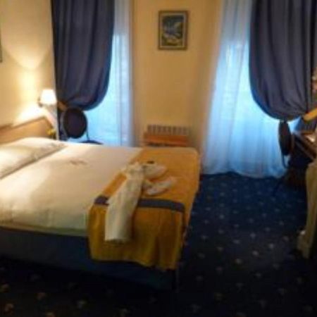 Hôtel Foch Lyon Rum bild